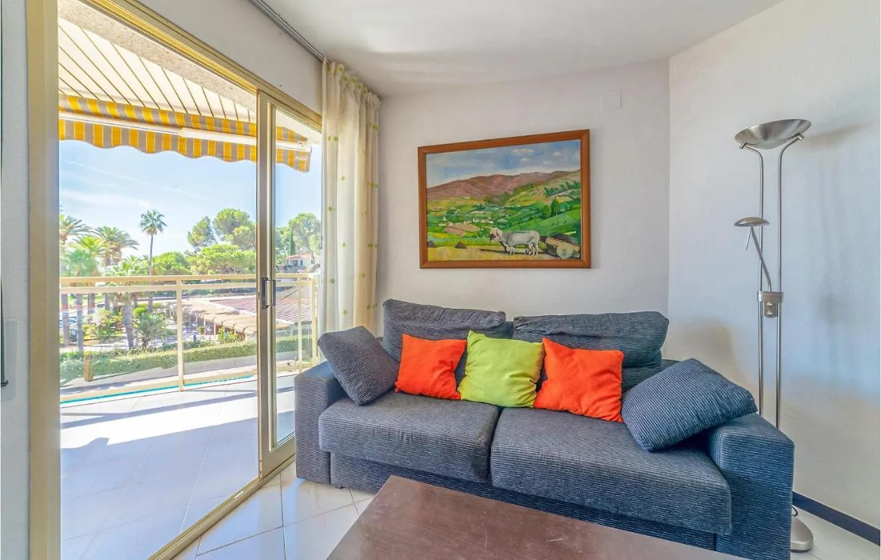 2 Bedroom Stunning Apartment In Miami Platja Миами-Плайя
